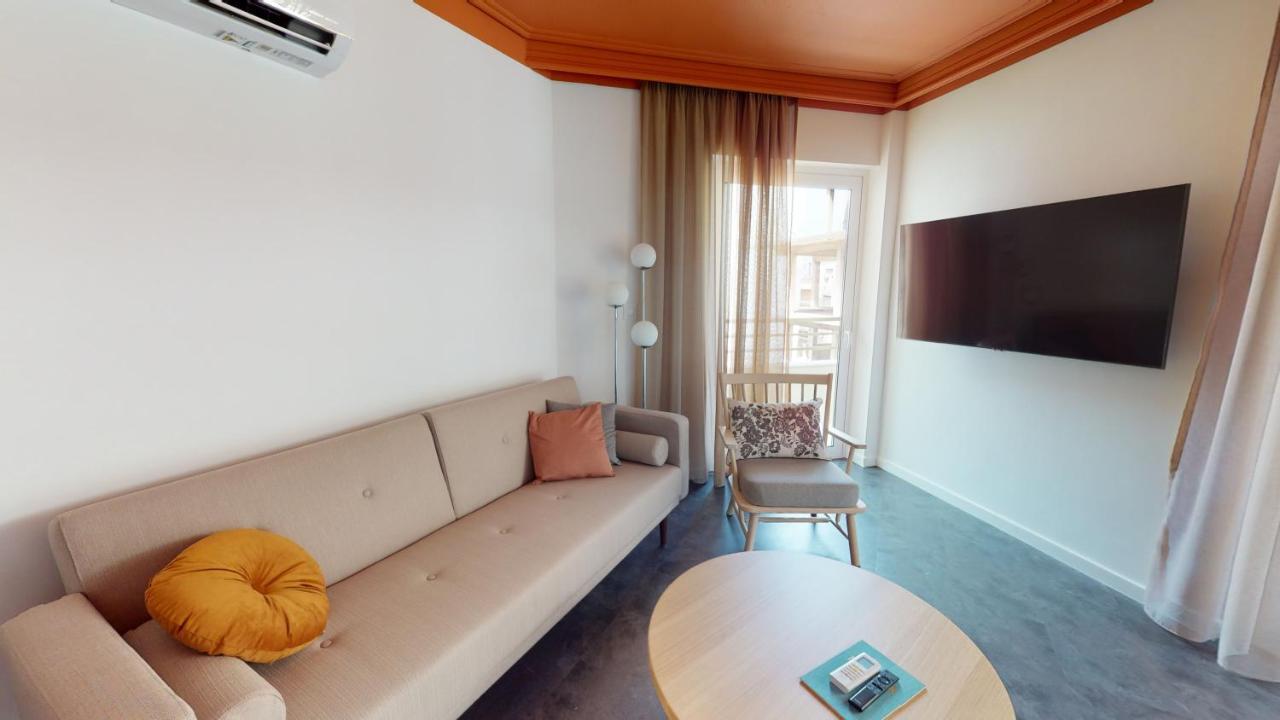 Onezerotwo By Zoia Living Aparthotel Athens Luaran gambar