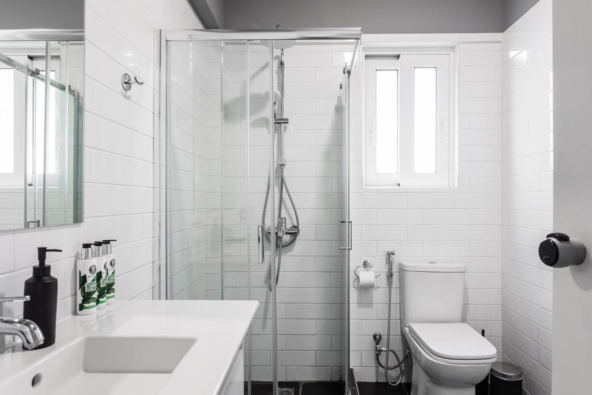 Onezerotwo By Zoia Living Aparthotel Athens Luaran gambar